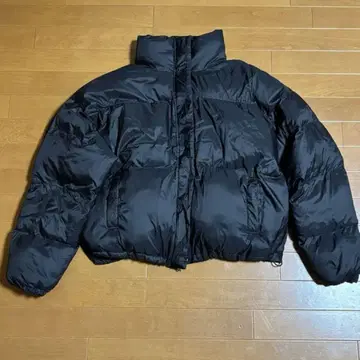 HENDEL 블랙 쇼트 기장 다운 자켓 L 사이즈