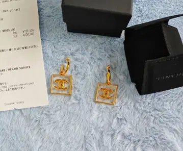코코 마크 귀걸이