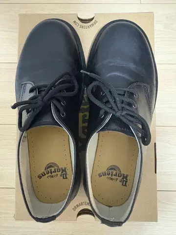 닥터 마틴 블랙 가죽 신발