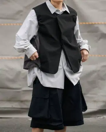 CLESSTE soft shell utility vest
