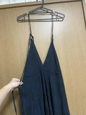 블랙 V넥 플레어 살로펫