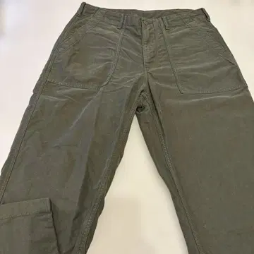 [ 새상품급 ] UNIQLO 워크 팬츠 M 사이즈 올리브 그린