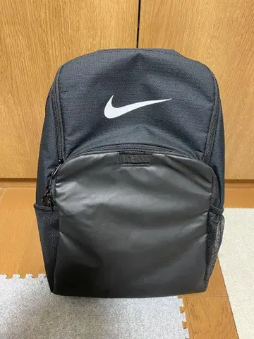 [눈에 띄는 얼룩 없음] Nike 블랙 백팩