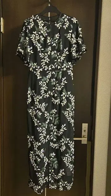 프레이아 아이디 자수 맥시 길이 원피스