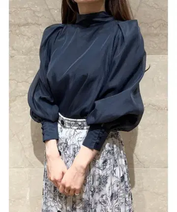 SNIDEL 오간자 시스루 블라우스 네이비