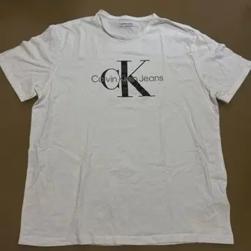 Calvin Klein T셔츠 화이트 XL 사이즈