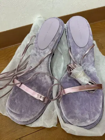 찰스앤키스 샌들 새상품