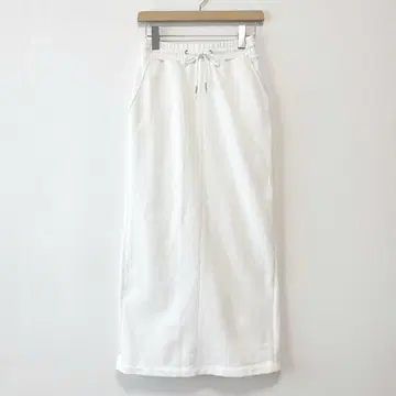 RCW 캐널진 쭈리 내로우 롱 스커트 백 슬릿 맨투맨 화이트