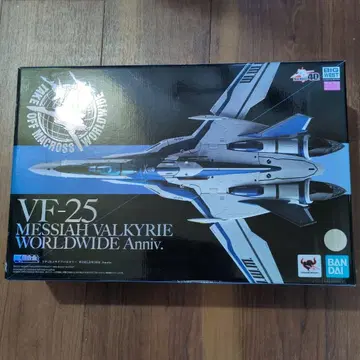 VF-25 MESSIAH VALKYRIE 피규어