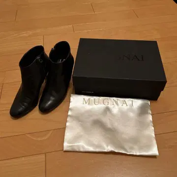 MUGNAI 블랙 부티