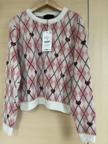 ZARA 새상품 M 사이즈 하트 무늬 자카드 니트