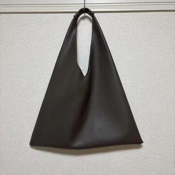 다크 브라운 가죽 토트백