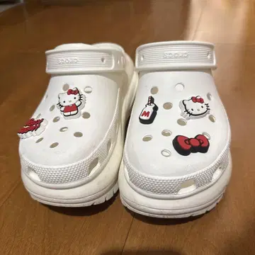 CROCS 메가 크러쉬 크로그 화이트