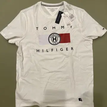 TOMMY HILFIGER T셔츠 M 사이즈 화이트