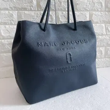 새상품급 MARC JACOBS 로고 쇼핑백 EW 토트백 숄더