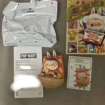 POPMART LABUBU Wacky Mart 라부부 피규어
