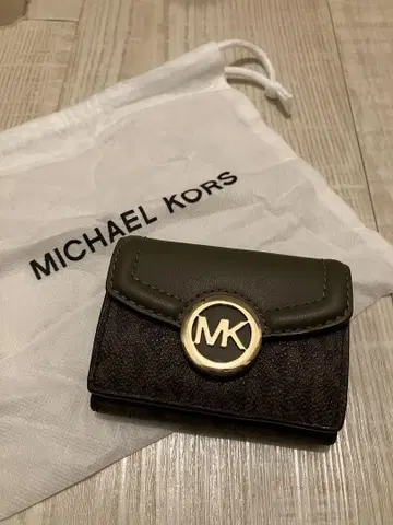 MICHAEL KORS 3단 폴더형 지갑 올리브 그린