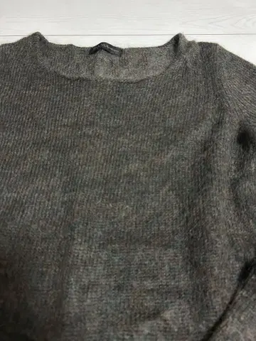 새상품 스웨터