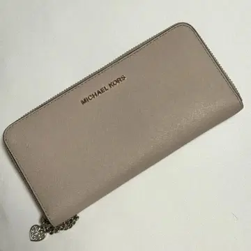 MICHAEL KORS 장지갑 베이지 하트 참 포함