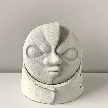 오카모토 타로 피규어 태양의 얼굴 마켓