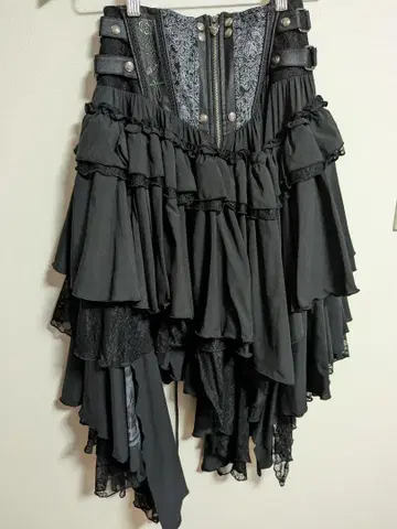 ozzon 장미 시리즈 프릴 장식 블랙 비대칭 스커트