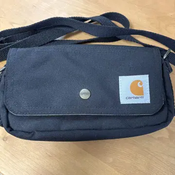 carhartt 숄더백 블랙
