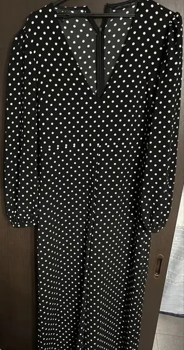 ZARA WOMAN 도트 무늬 V넥 긴팔 올인원