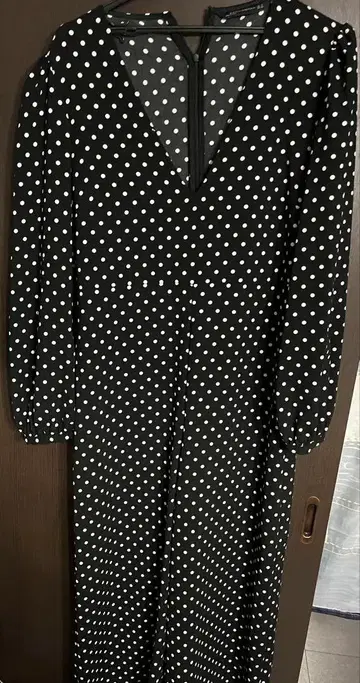 ZARA WOMAN 도트 무늬 V넥 긴팔 올인원