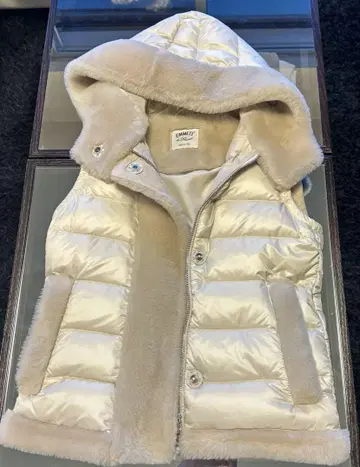 EMMETI 엠메티 무스탕 다운 베스트 베스트 36