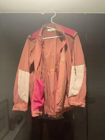 nergy 후드 부착 마운틴 후드티 핑크
