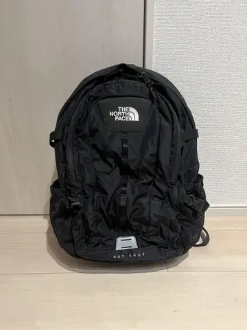THE NORTH FACE HOT SHOT 블랙