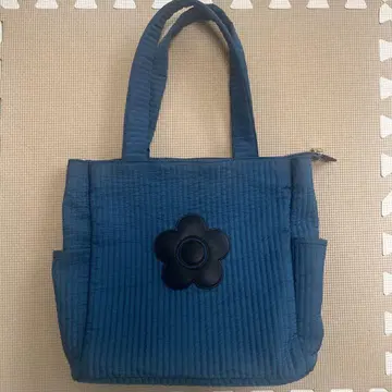 MARY QUANT 마리콴트 데이지 패치 누비 토트