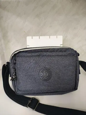Kipling 그레이 숄더백