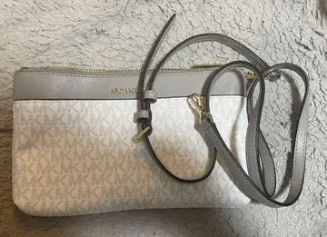 MICHAEL KORS 숄더백 화이트/그레이
