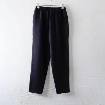 요건 레일 이지 팬츠 울 테이퍼드 네이비