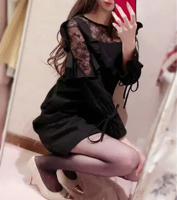 트란테안 레이스 슬리브 고급 원피스