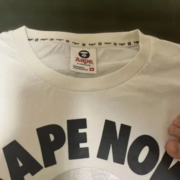 Aape 티셔츠 M 사이즈 화이트