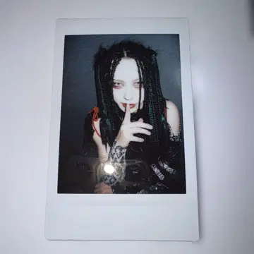 0.1g의 오산 마사키 다이스케 폴라로이드 3