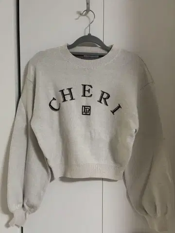 LIP SERVICE CHERI 니트탑