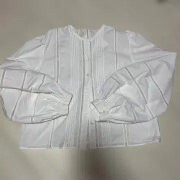 Spick & Span 화이트 셔츠 퍼프 슬리브