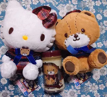 헬로키티 티타임 파티 봉제 인형 세트와 타이니 참 마스코트