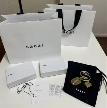 sacai 사카이 24SS 카라비너 키링 기프트 박스 쇼핑백