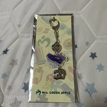 미세스 그린애플 랜덤 참 키링 라일락