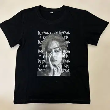 TAEHYUNG 사진 프린트 T셔츠 블랙