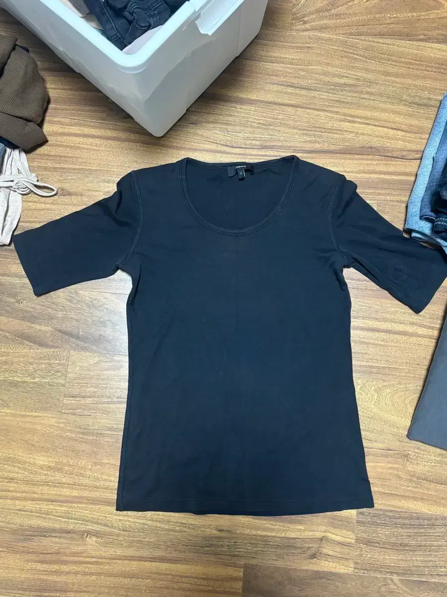 Theory Black Short-Sleeve Basic T-shirt Size S