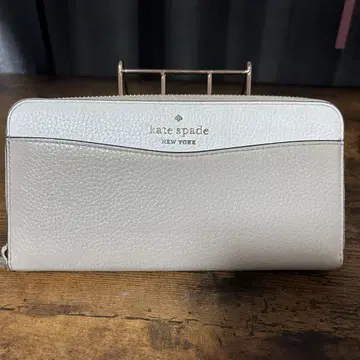 kate spade 베이지 장지갑
