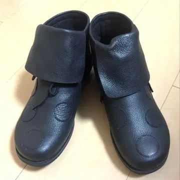 센소유니코 지우 블랙 도트 패턴 숏부츠