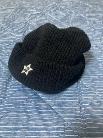 HUF 챙 부착 니트 모자