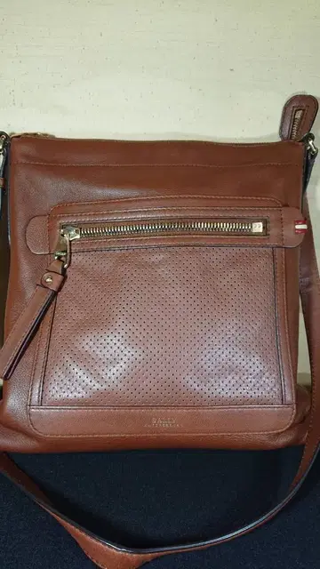BALLY 천연 가죽 숄더백 사코슈 스퀘어
