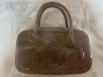 베이지 합성 피혁 핸드백